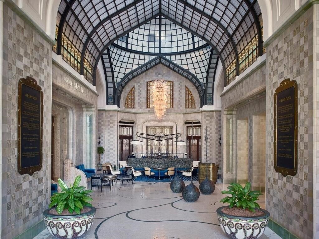 Готель Four Seasons Hotel Gresham Palace Budapest 5*