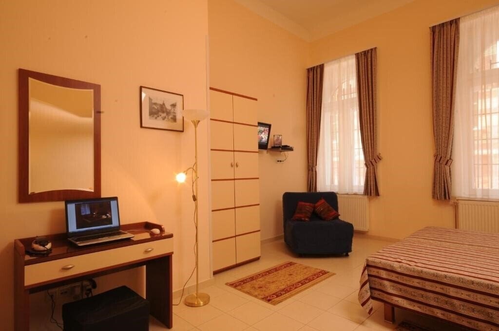 Zdjęcie Hotel Museum Budapest 4*