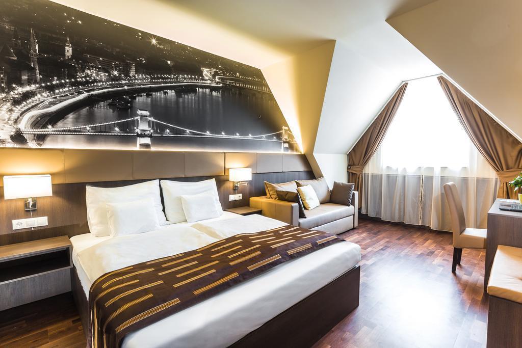 Zdjęcie 12 Revay Hotel 3*