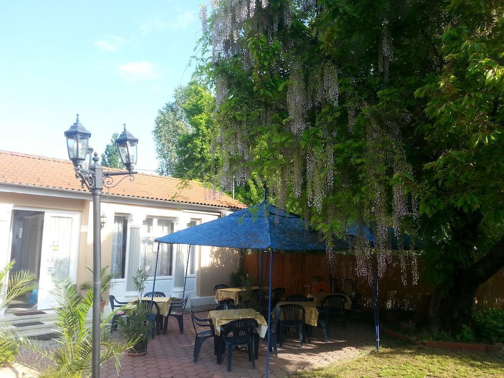 Zdjęcie Attila Hotel 3*