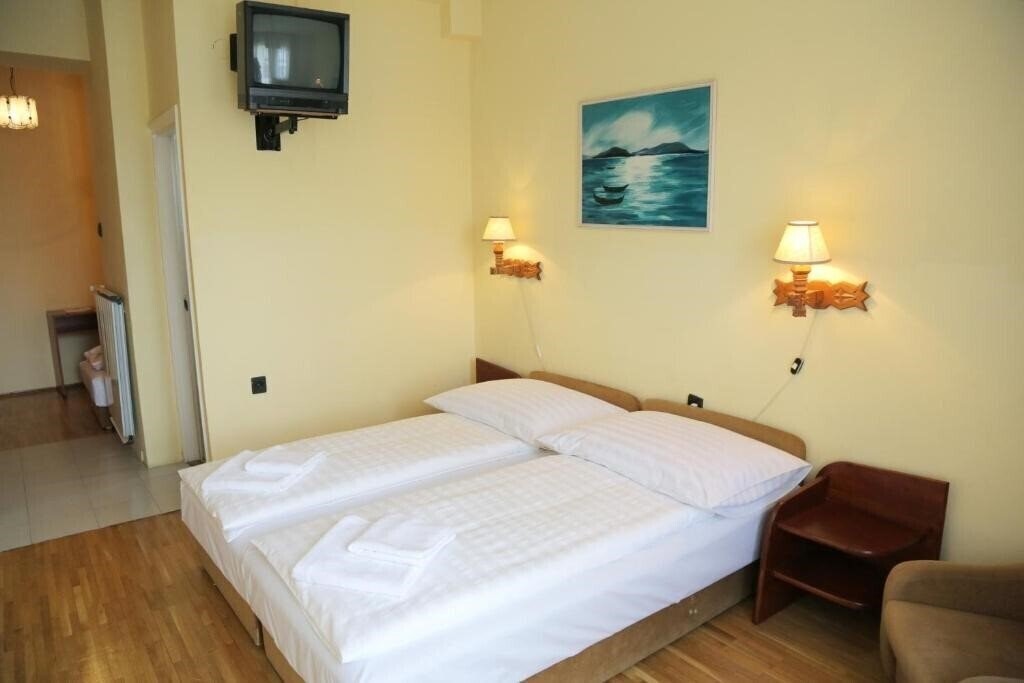Hotel Bara Junior 3*