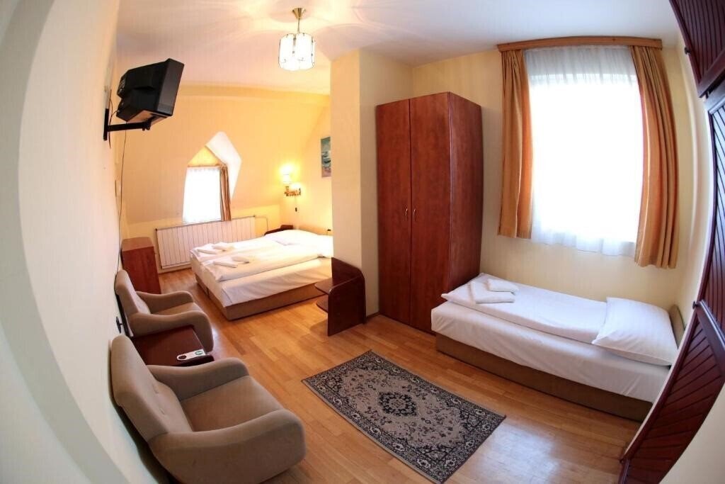 Zdjęcia Bara Junior 3*