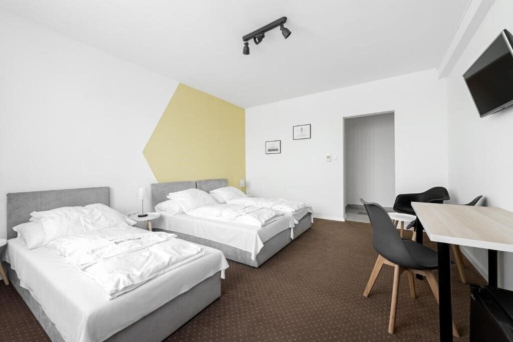 Zdjęcie Hotel Chesscom 2*