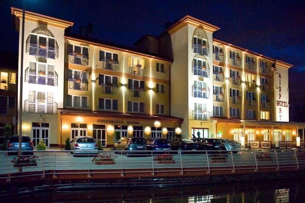 Zdjęcie Airport Hotel 4*