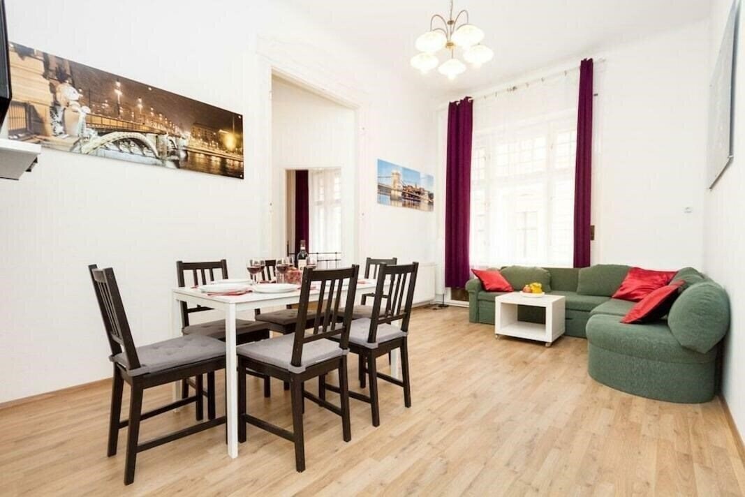 Фото Grand Boulevard Apartments апартаменты