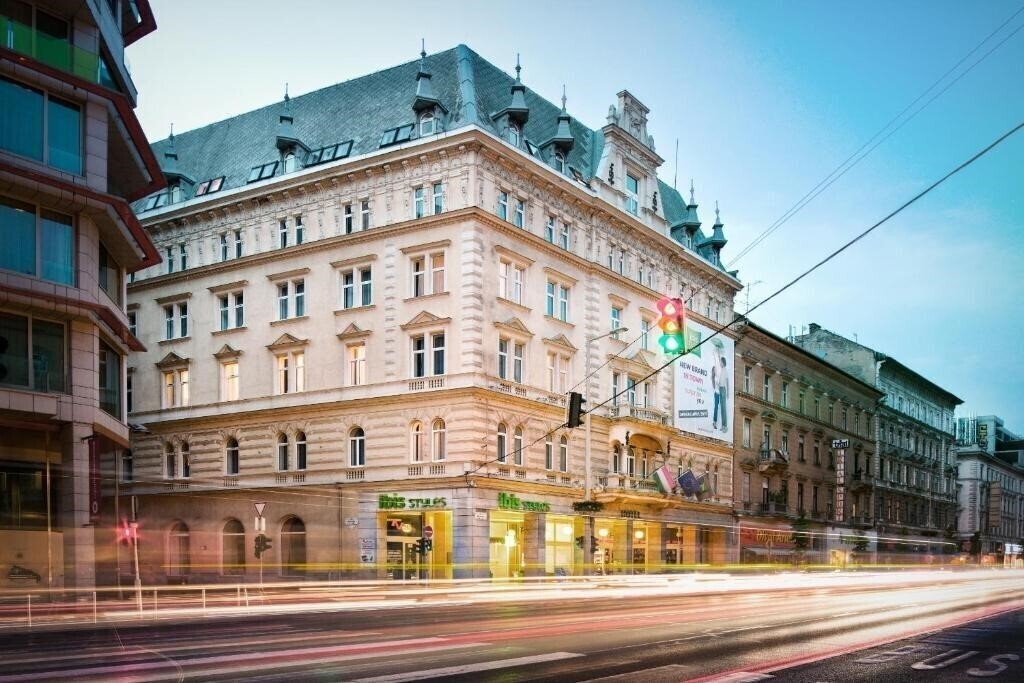 Готель Ibis Styles Budapest Center (ex. Mercure Budapest Metropol) 3*