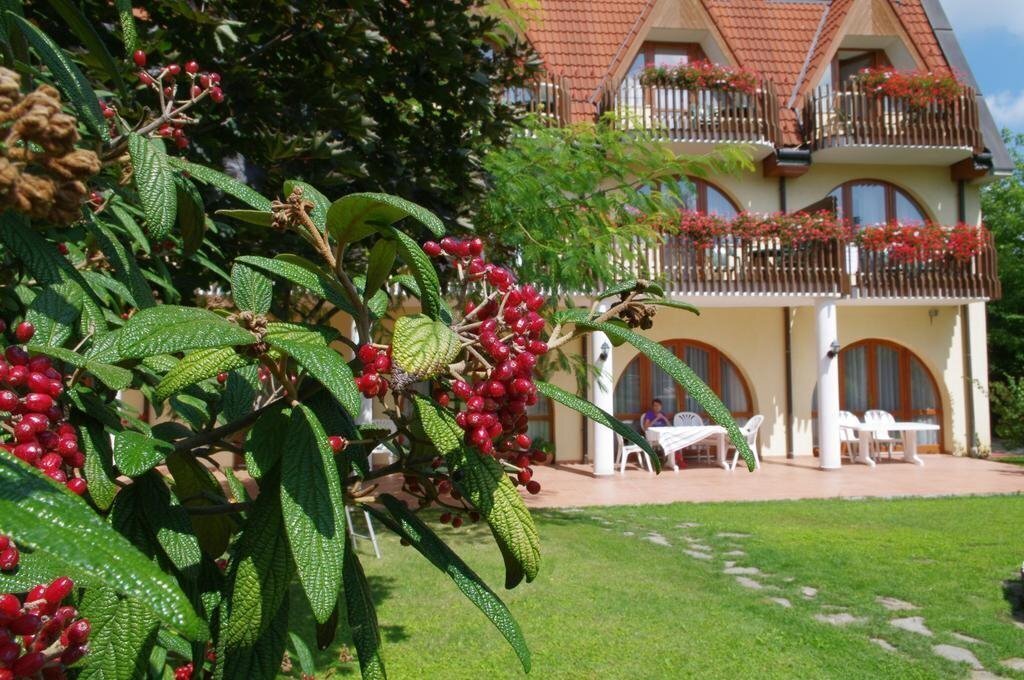 Фотографія Agnes Hotel 3*