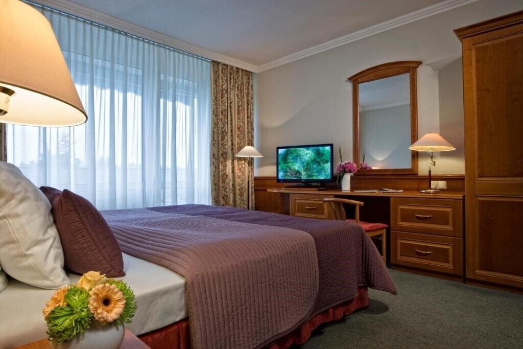 Zdjęcie Danubius Health SPA Resort Heviz 4*