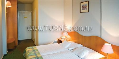 Фотографія City Partner Hotel Szieszta 3*