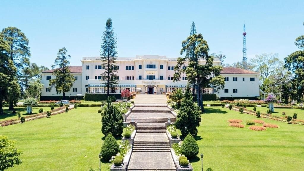 Zdjęcie Dalat Palace Heritage (ex. Langbian Palace Hotel, Sofitel Dalat Palace) 5*