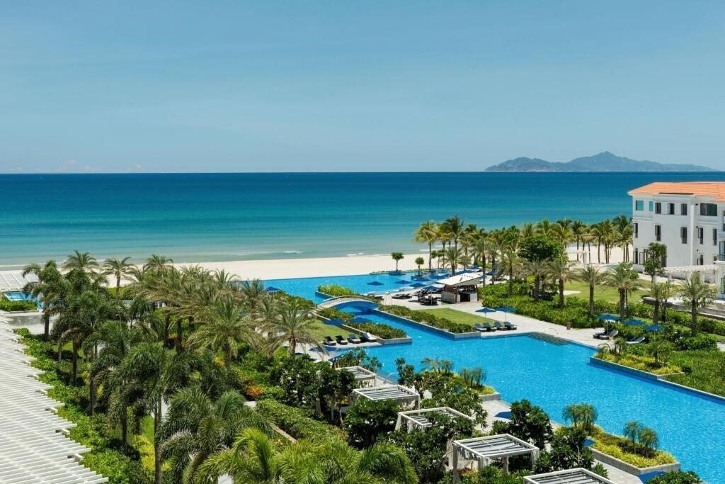 Отель Sheraton Grand Danang Resort 4*