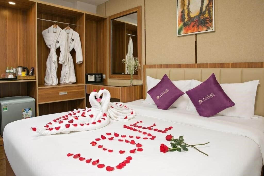 Фотографія Lavender Riverside Hotel Danang 3*