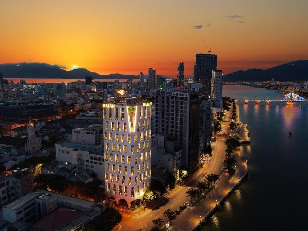 Hotel Haian Riverfront Hotel 4*