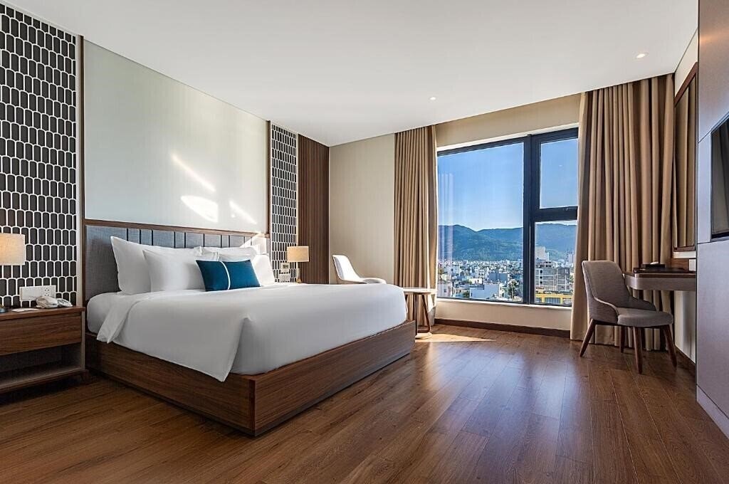 Zdjęcia Peninsula Hotel Danang 5*