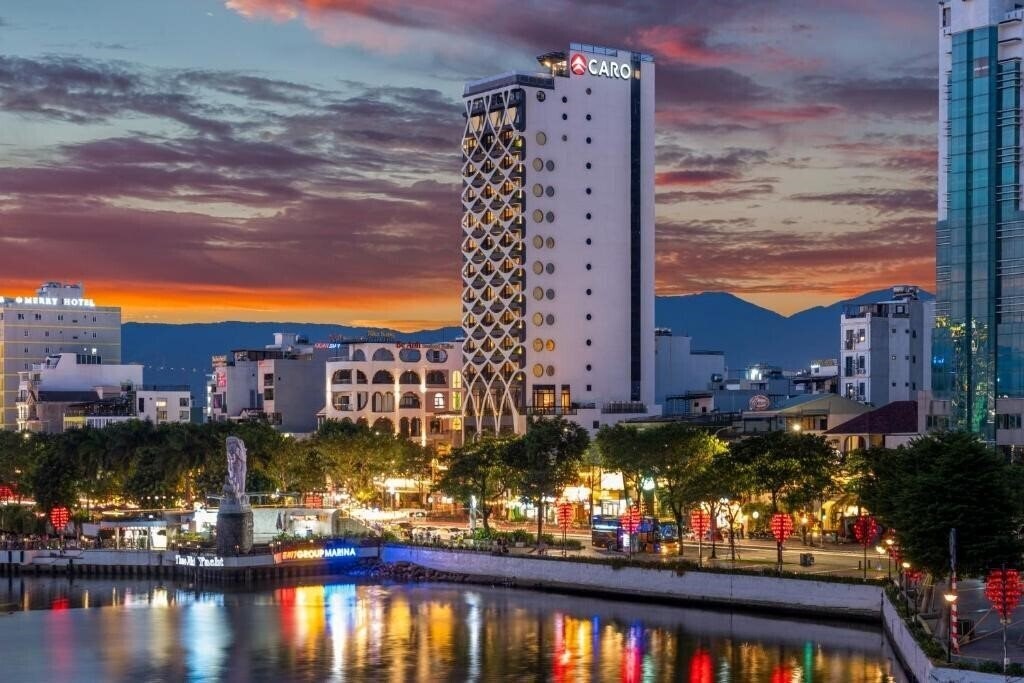 Отель Caro Premium Danang Hotel 4*