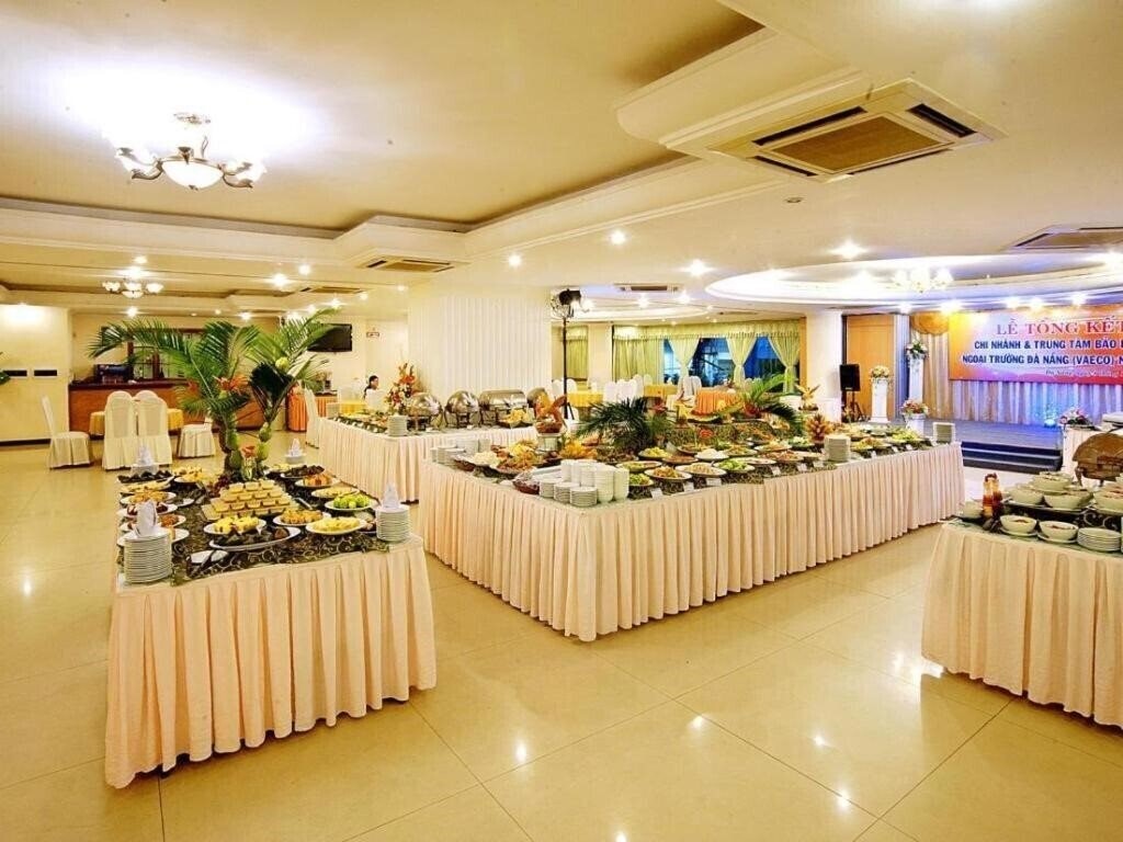 Изображение Bamboo Green Central 3*