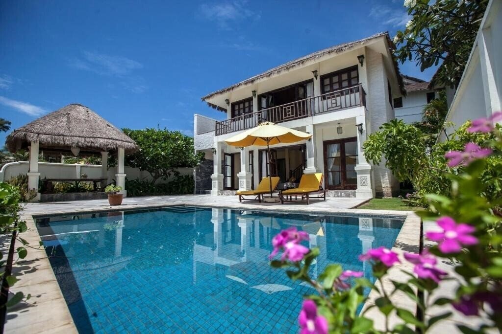 Готель Allezboo Beach Resort & SPA 4*