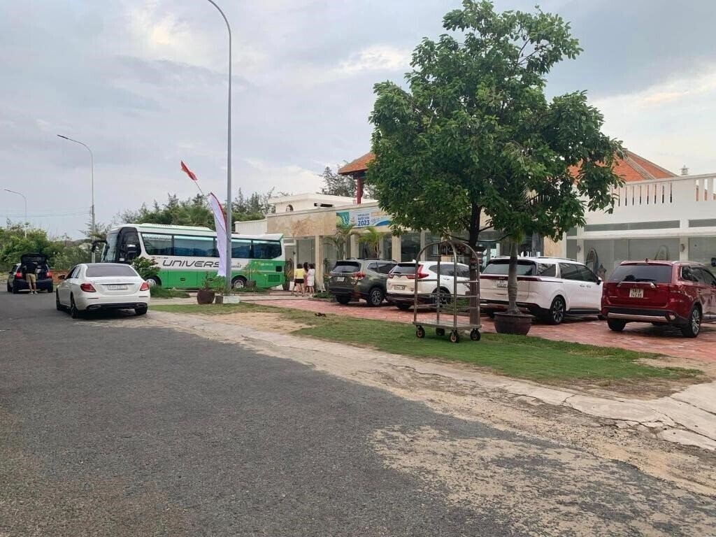 Зображення Full Moon Village 3*