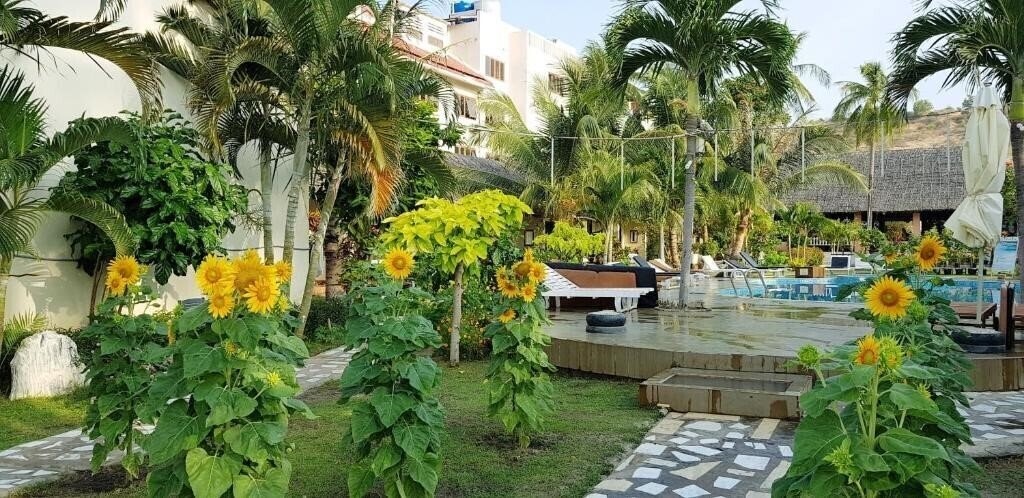 Zdjęcie Sun & Sand Beach Hotel 3*