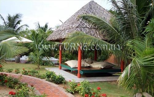 Картинка Full Moon Village 3*