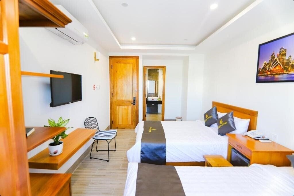 Отель Sea Star 3*