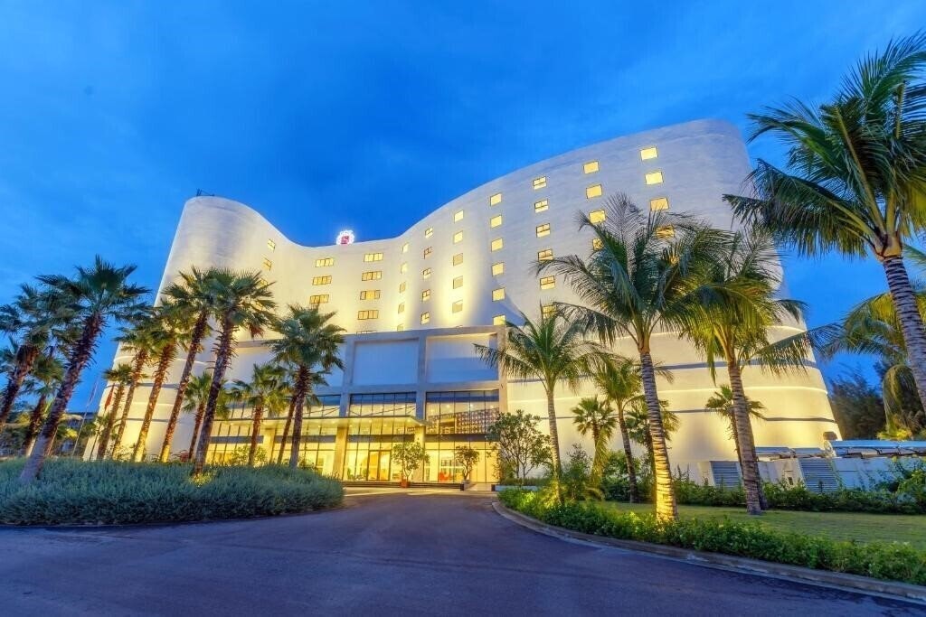 Фотографія Selectum Noa Resort Cam Ranh 5*