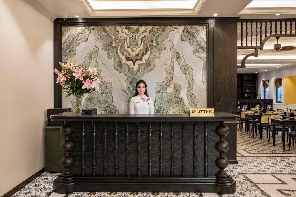 Фото Ha Long Essence Hotel (ex. Essence Boutique Hotel, Essence Premium Hotel) 3*