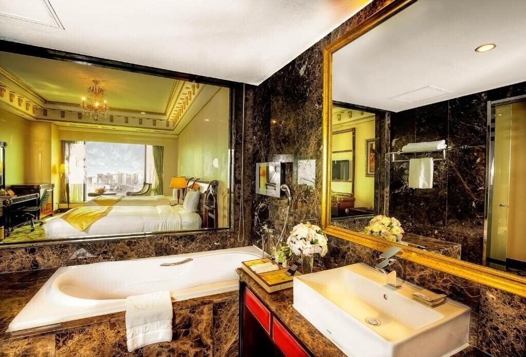 Фотографія Grand Plaza Hanoi Hotel 5*