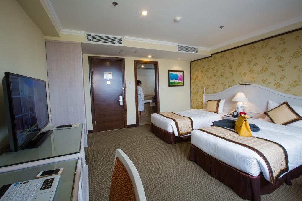 Фото Chalcedony Hotel 3*