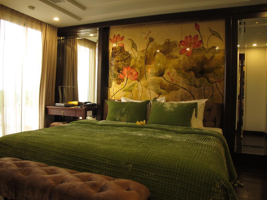 Obraz Golden Silk 4*