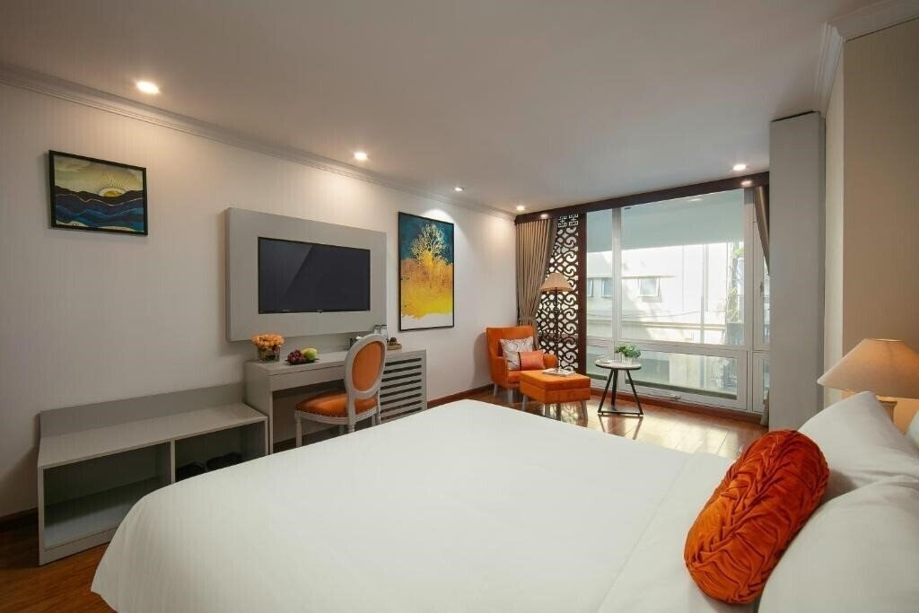 Изображение Golden Cyclo 3*