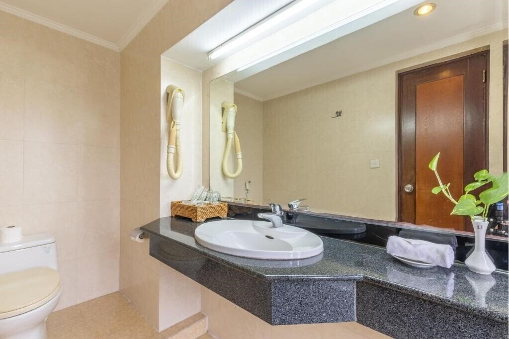 Zdjęcie Thang Loi Hotel 4*