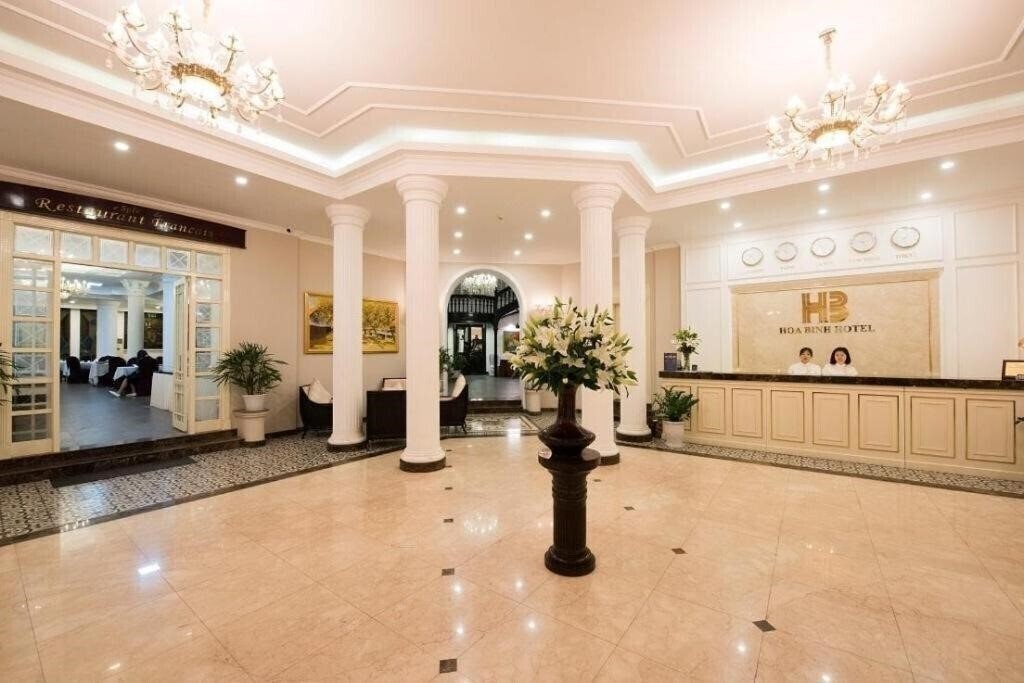 Фотографія Hoa Binh Palace 4*