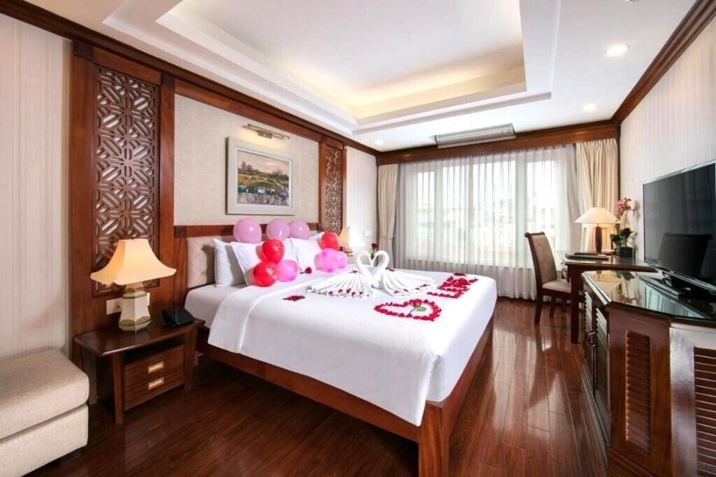 Отель Thien Thai 3*
