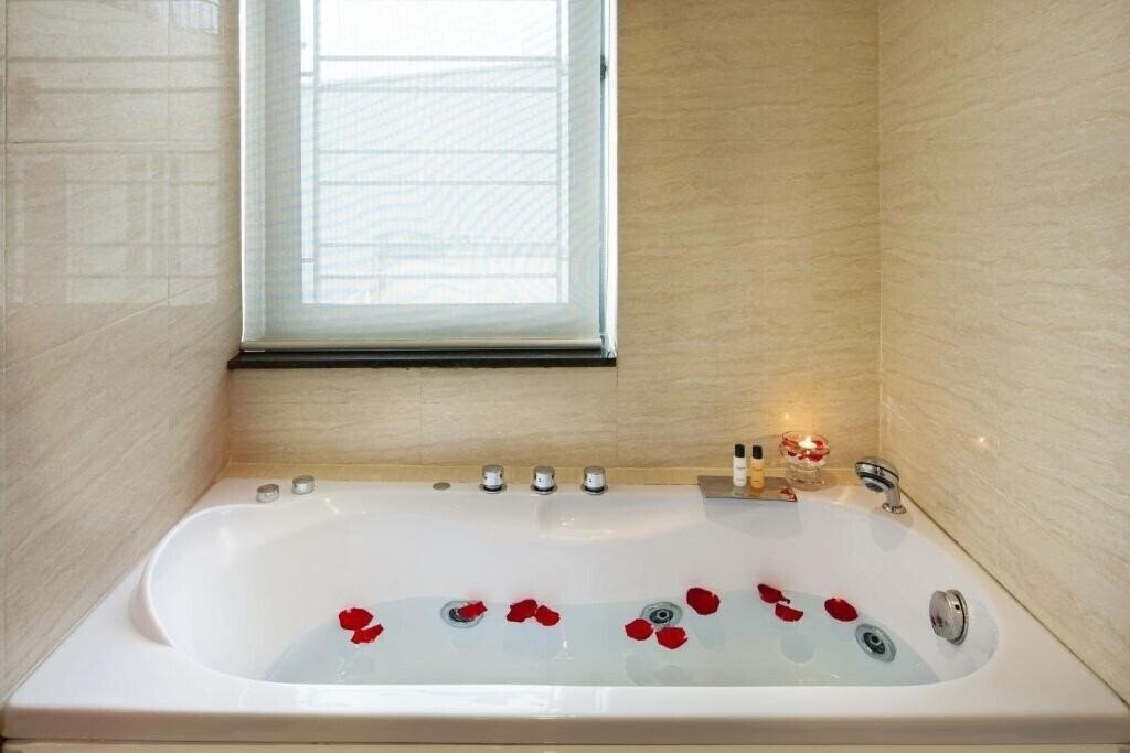 Zdjęcia Luxeden Hotel 3*