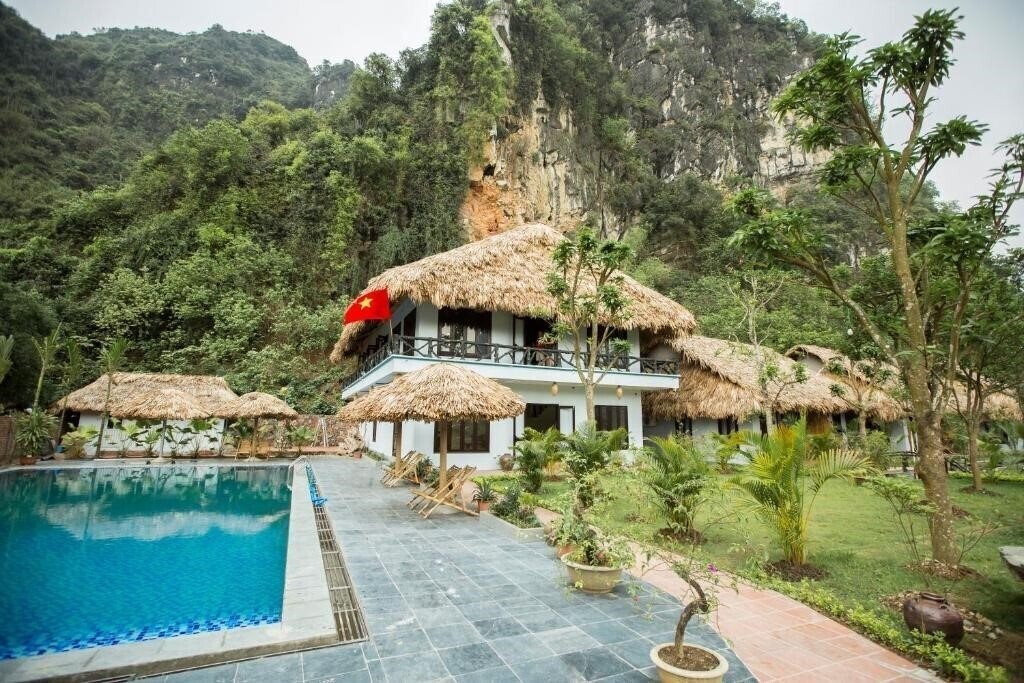 Obraz Tam Coc Rice Fields Resort 2*