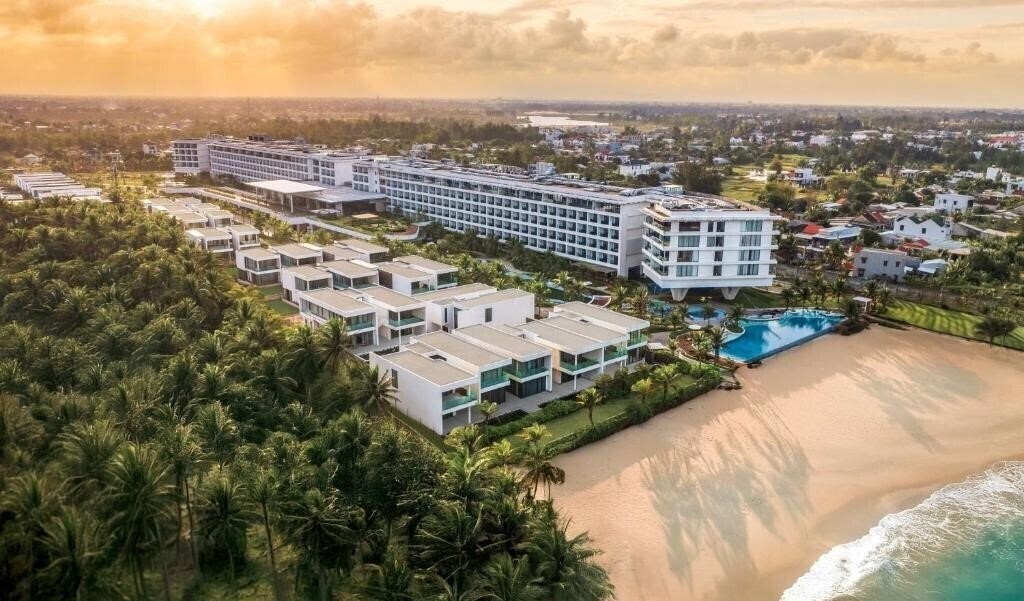 Hotel Radisson Blu Resort Hoi An 5*