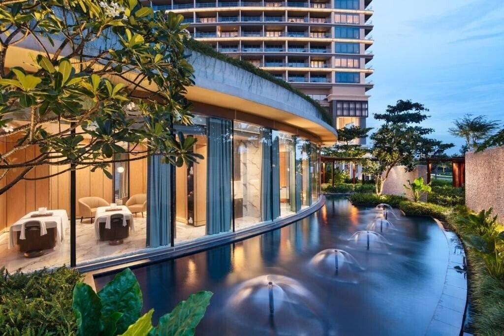 Zdjęcie New World Hoiana Beach & Resort 5*