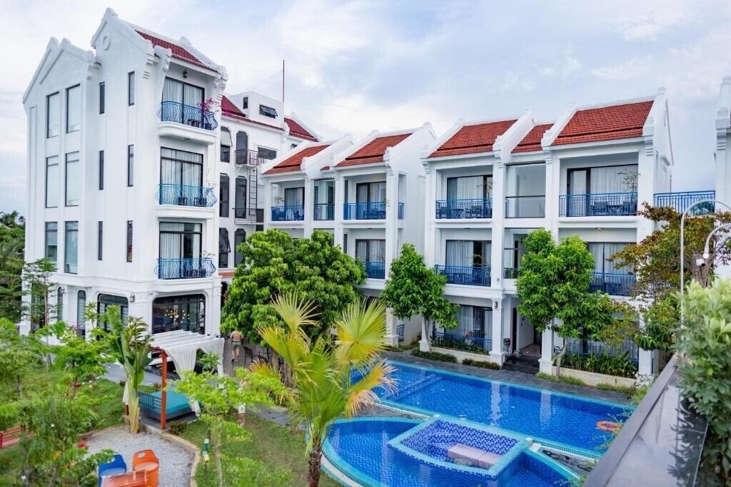 Готель Serene Nature Hotel & SPA 4*