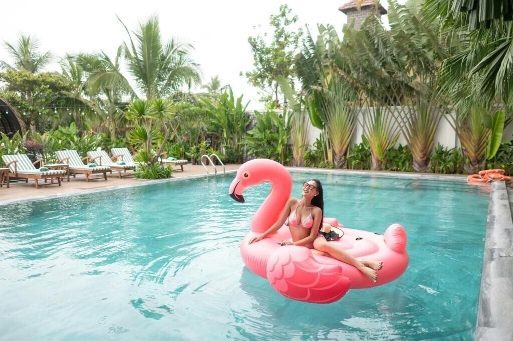 Фотографія Shining Riverside Hoi An Boutique & SPA 4*