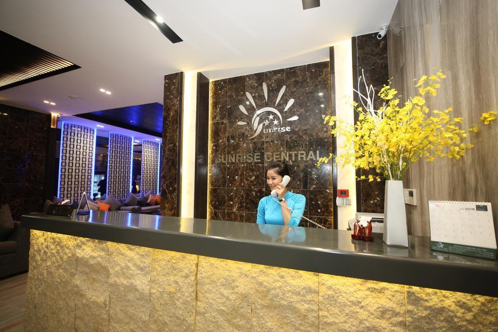 Готель Sunrise Central 3*