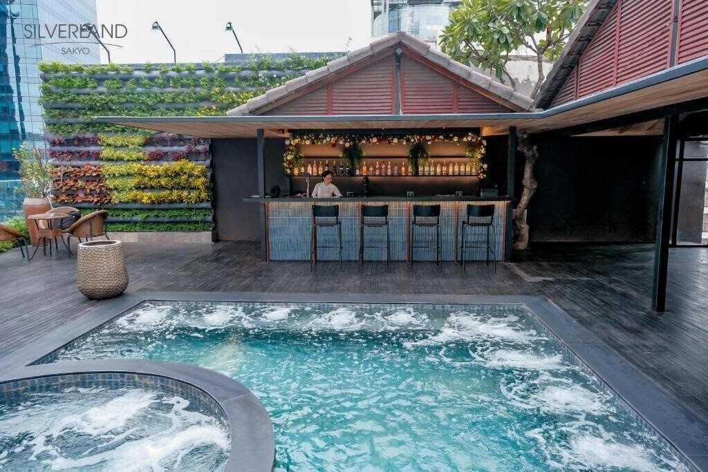 Hotel Silverland Sakyo Saigon 4*