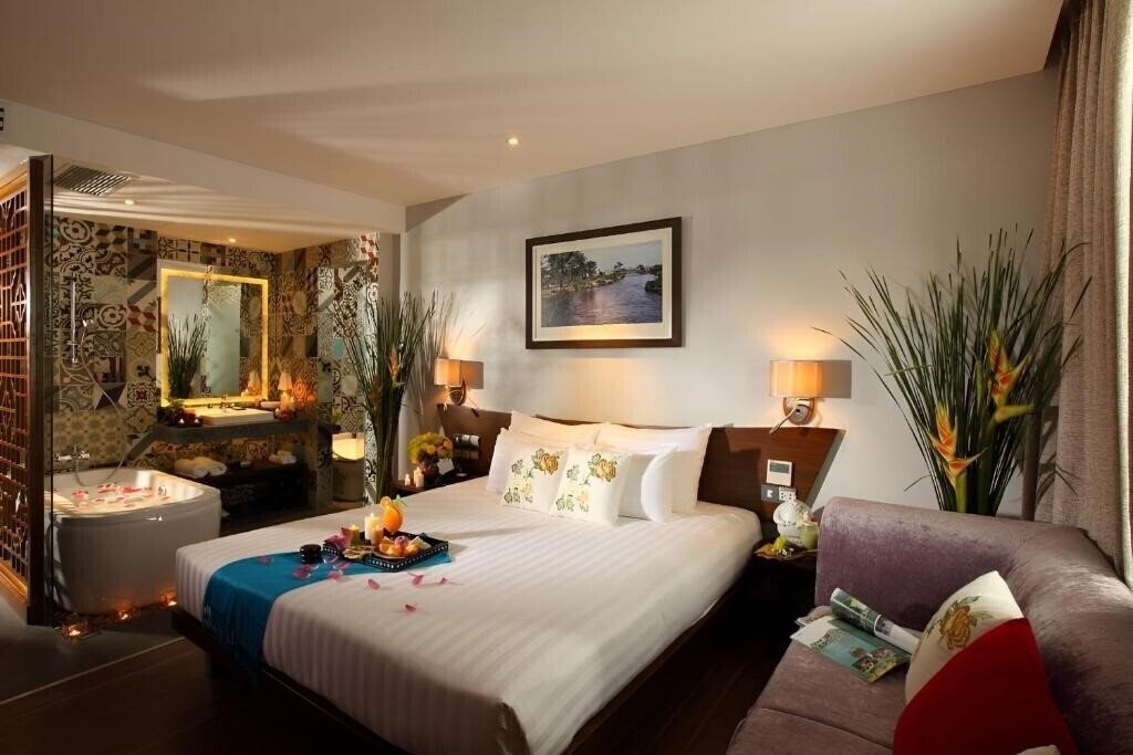 Zdjęcia Silverland Sakyo Saigon 4*