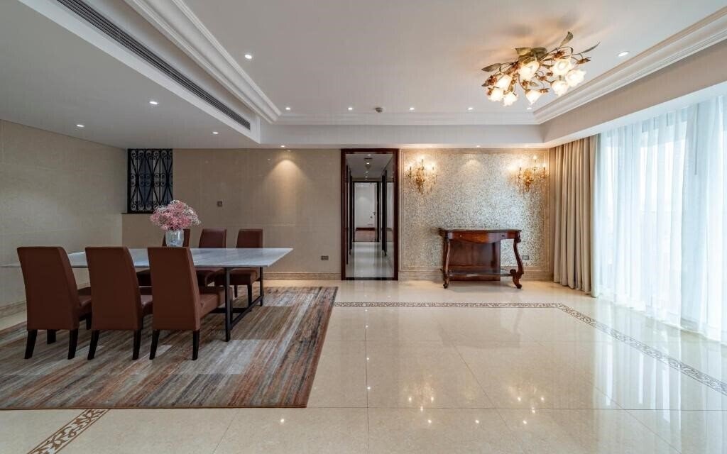 Готель Sherwood Residence 5*