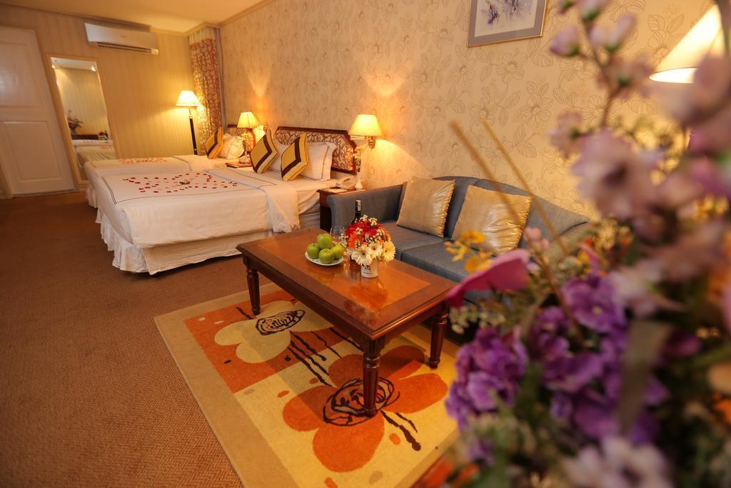 Hotel New Epoch Hotel 3*