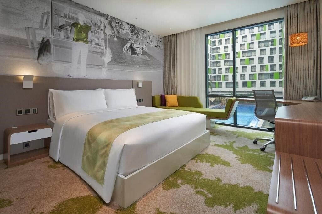 Картинка Holiday Inn & Suite Saigon Airport 5*