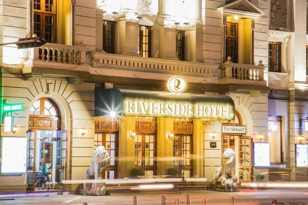 Hotel Riverside Saigon 3*