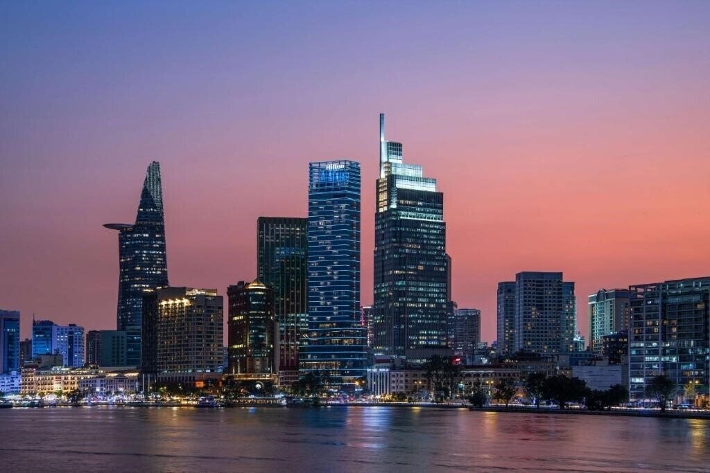 Hotel Hilton Saigon 5*