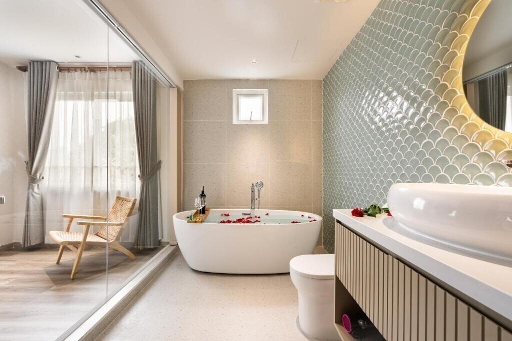 Zdjęcia Jovia Hotel Saigon 3*