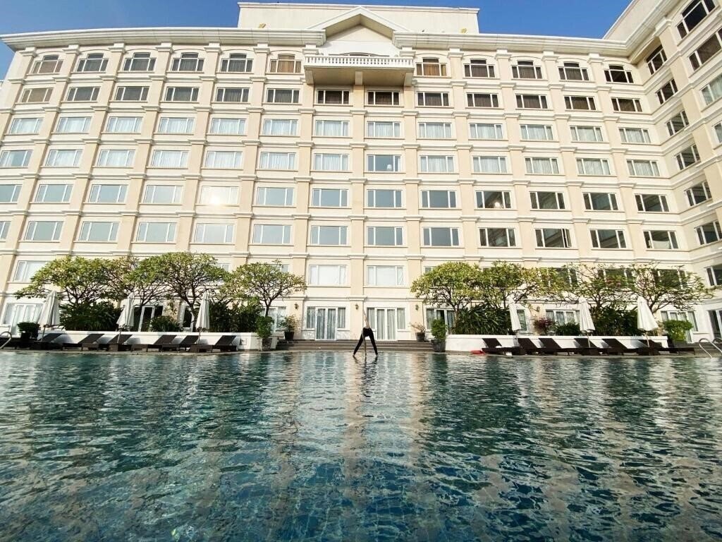 Готель Equatorial 5*